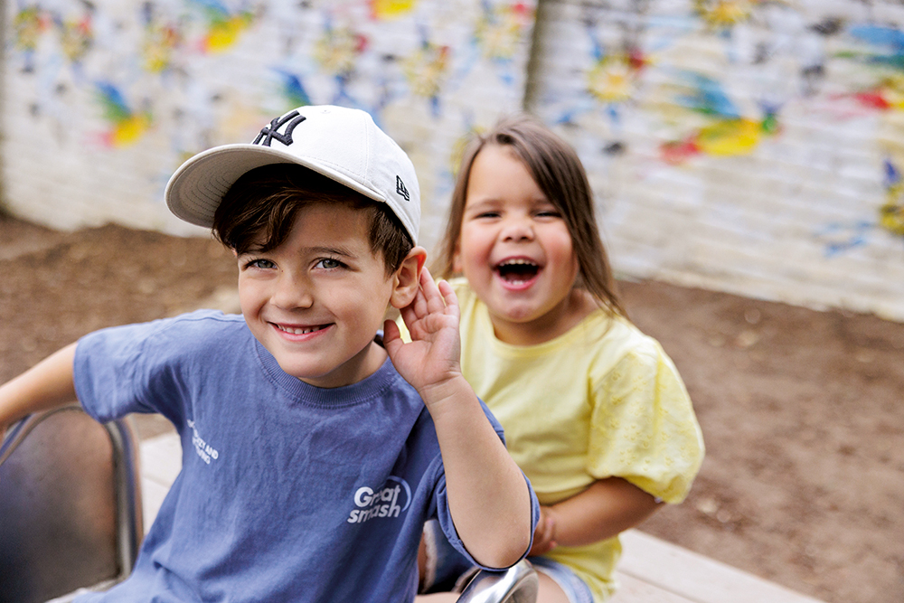 AdB – Kindcentrum Jongetje op het schoolplein